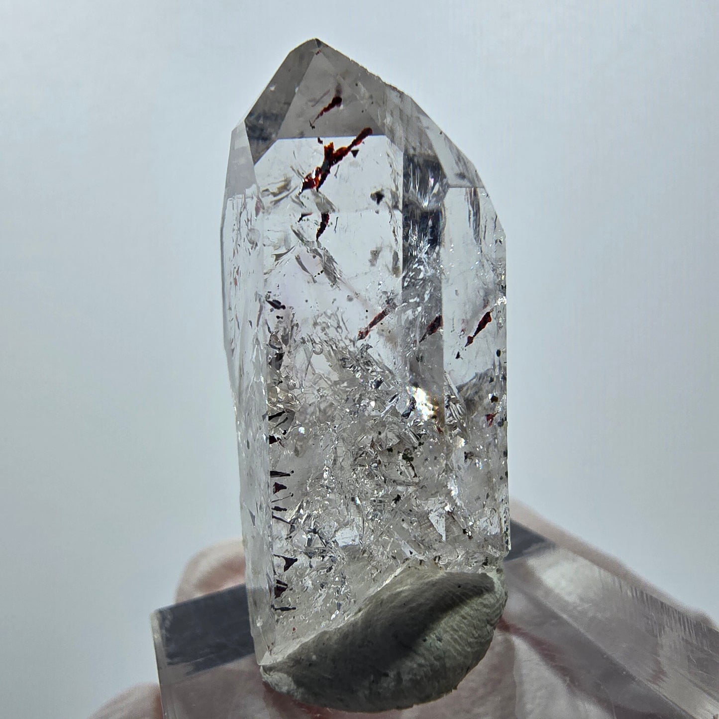 Quartz Harlequin Enhydro, Quartz Hématite Streep Mine, Goboboseb, Namibie 36 x 18 x 13 mm