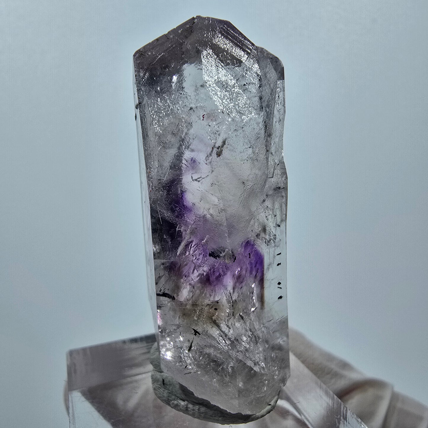 Enhydro Harlequin Phantom Amethyst, 2x Bubble Streep Mine Gobo. Namibie 43 x 15 x 14 mm