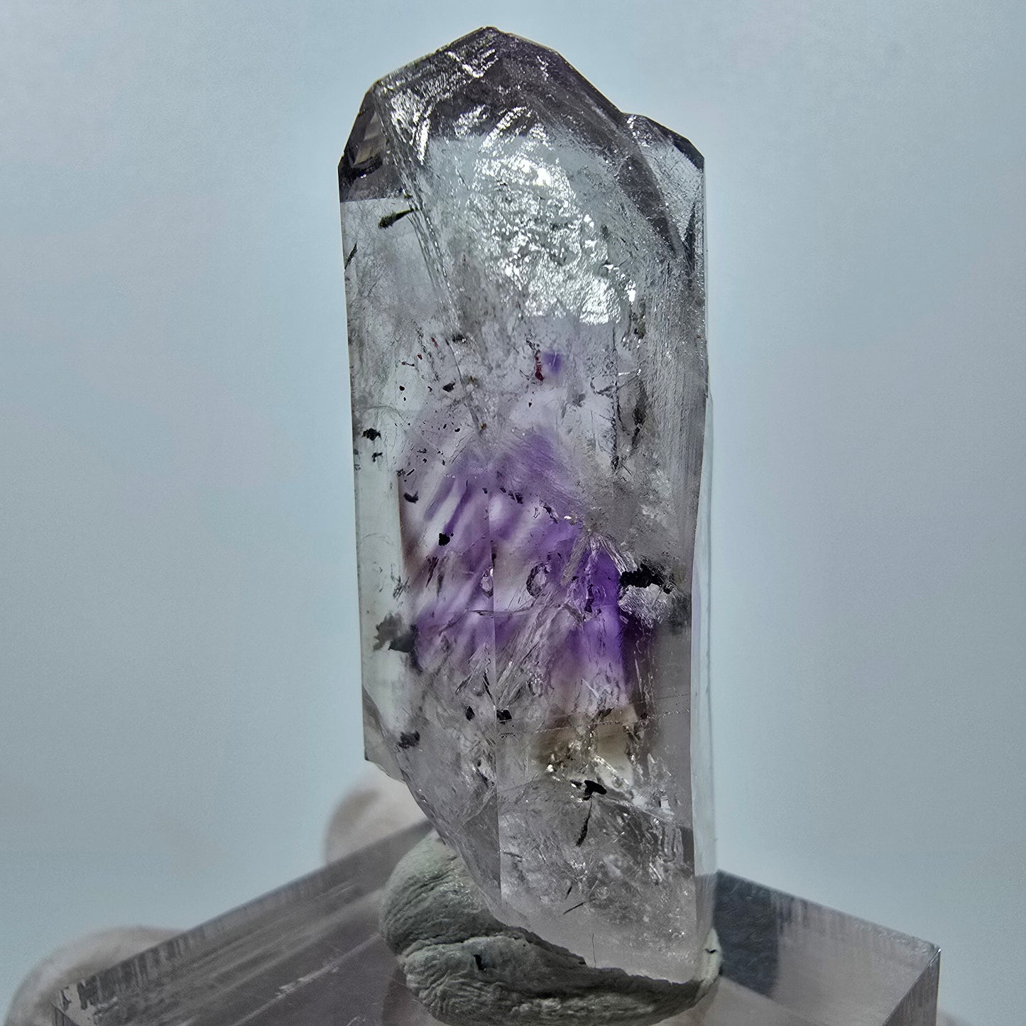 Enhydro Harlequin Phantom Amethyst, 2x Bubble Streep Mine Gobo. Namibie 43 x 15 x 14 mm