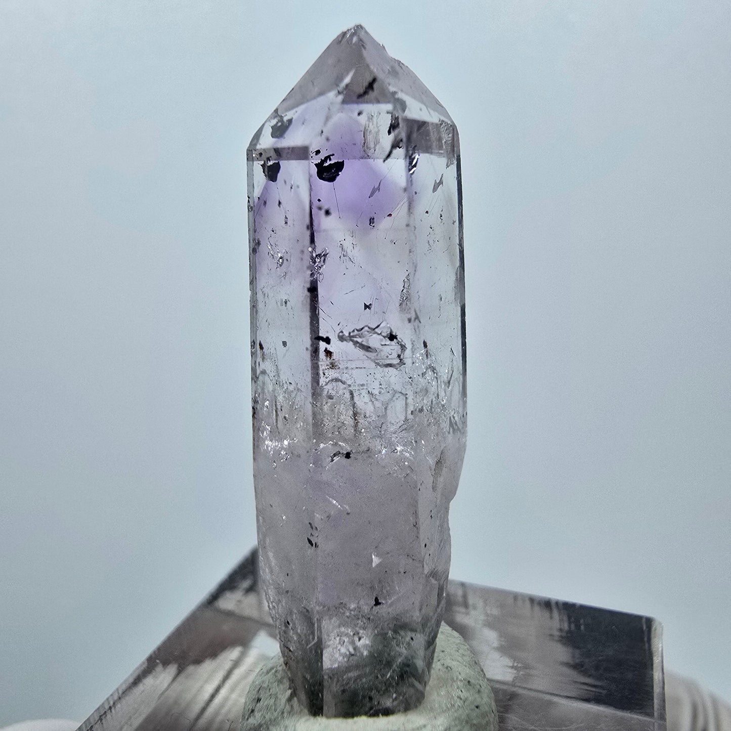 Mine d'améthyste Harlequin Phantom, Goboboseb, Namibie, 36 x 13 x 9 mm