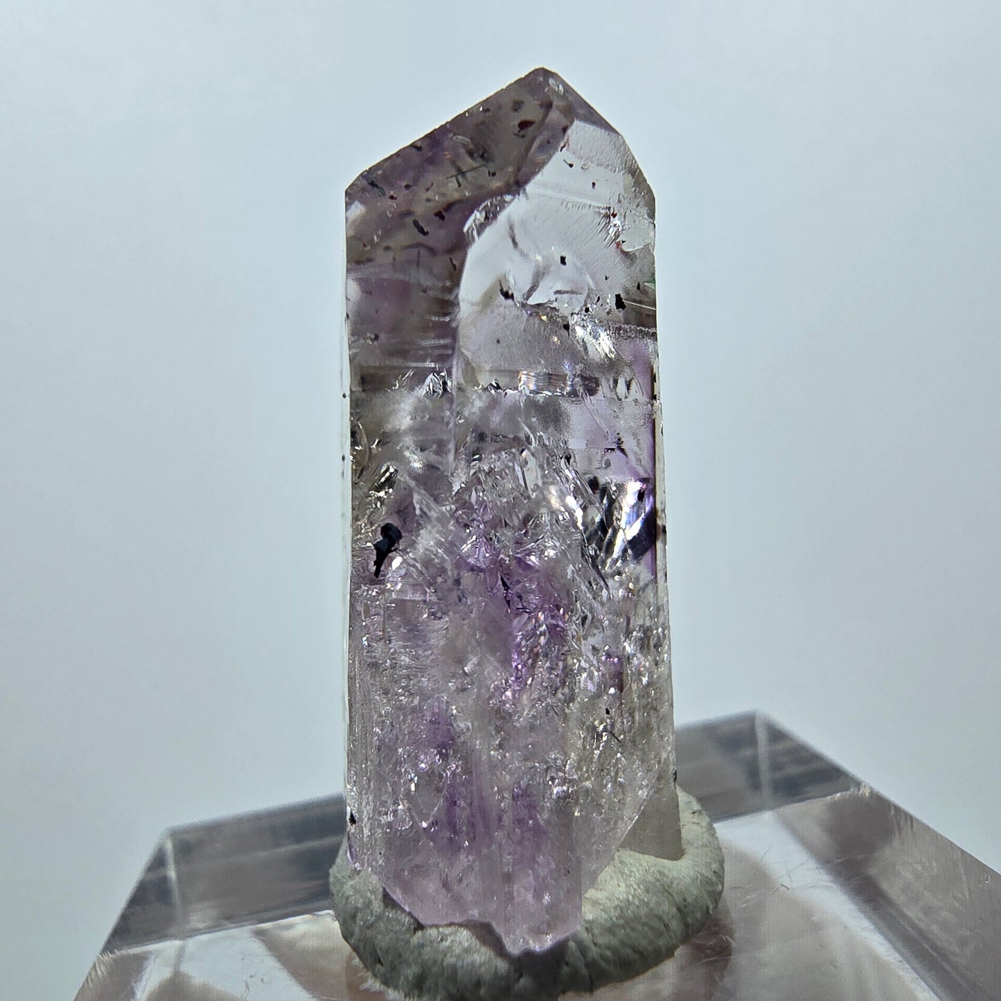 Mine d'améthyste Harlequin Phantom Streep, Goboboseb, Namibie, 26 x 14 x 11 mm
