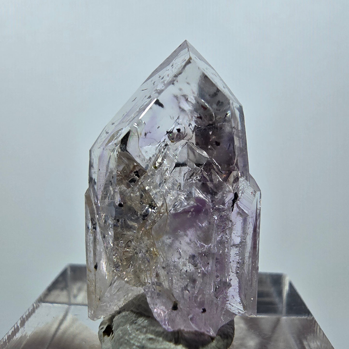 Mine d'améthyste Harlequin Phantom Streep, Goboboseb, Namibie, 26 x 14 x 11 mm