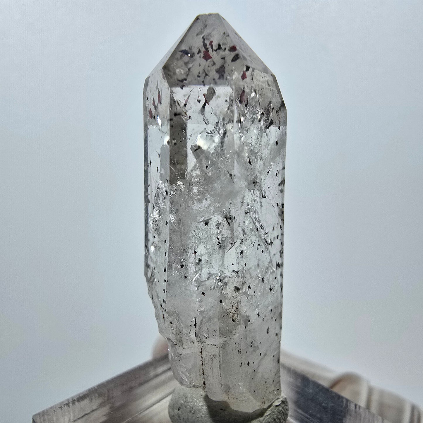 Quartz clair Harlequin Mine Point Streep, Goboboseb, Namibie 42 x 15 x 11 mm