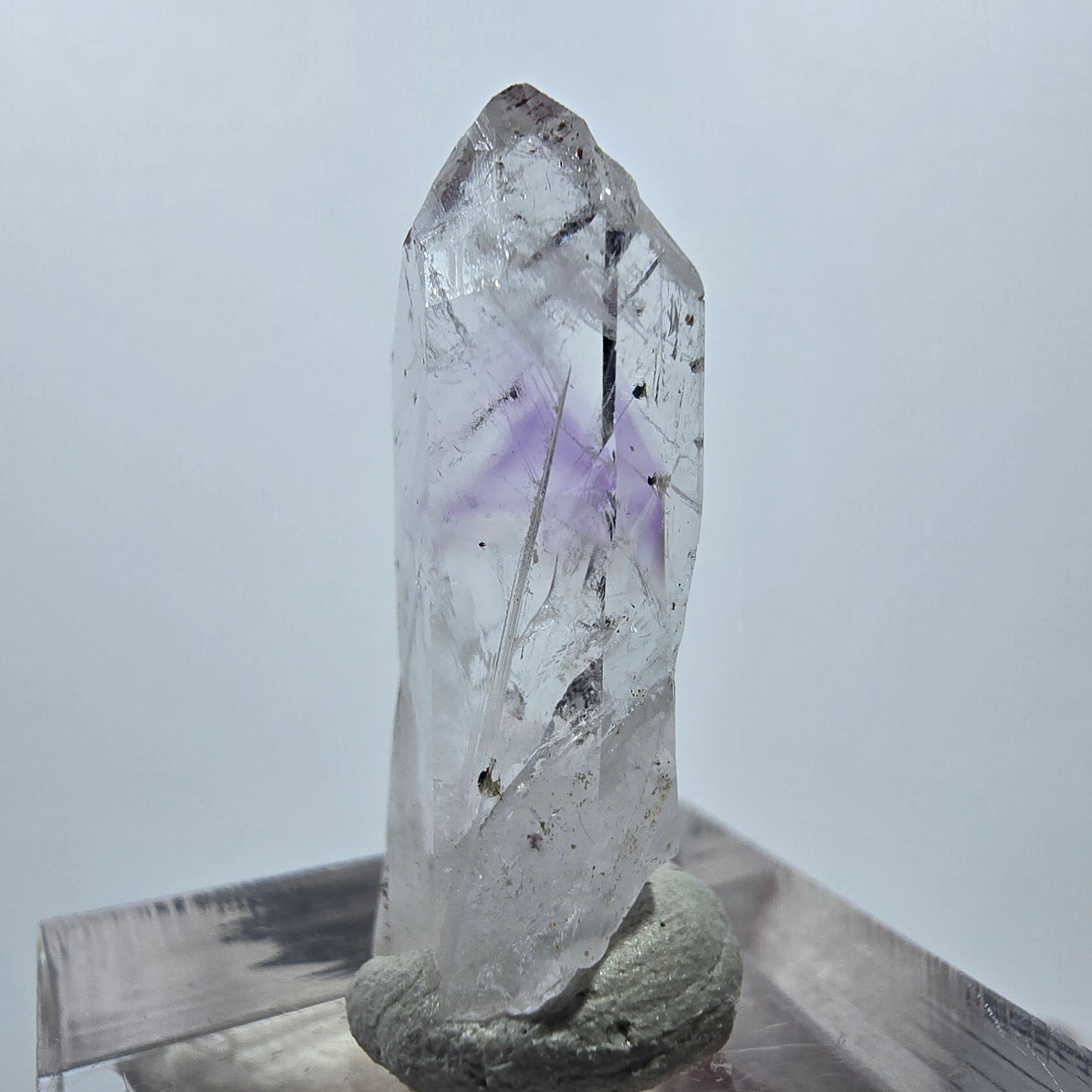 Améthyste fantôme avec hématite, mine Streep, Goboboseb, Namibie, 29 x 11 x 7 mm