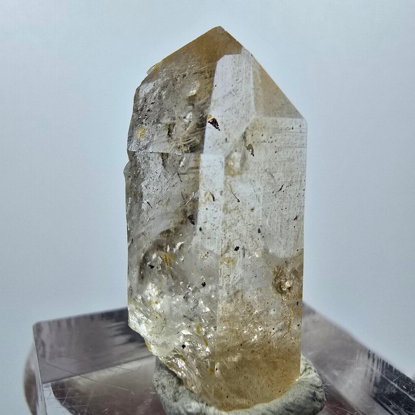 Quartz fantôme Harlequin clair, mine Point Streep, Goboboseb, Namibie, 30 x 14 x 14 mm