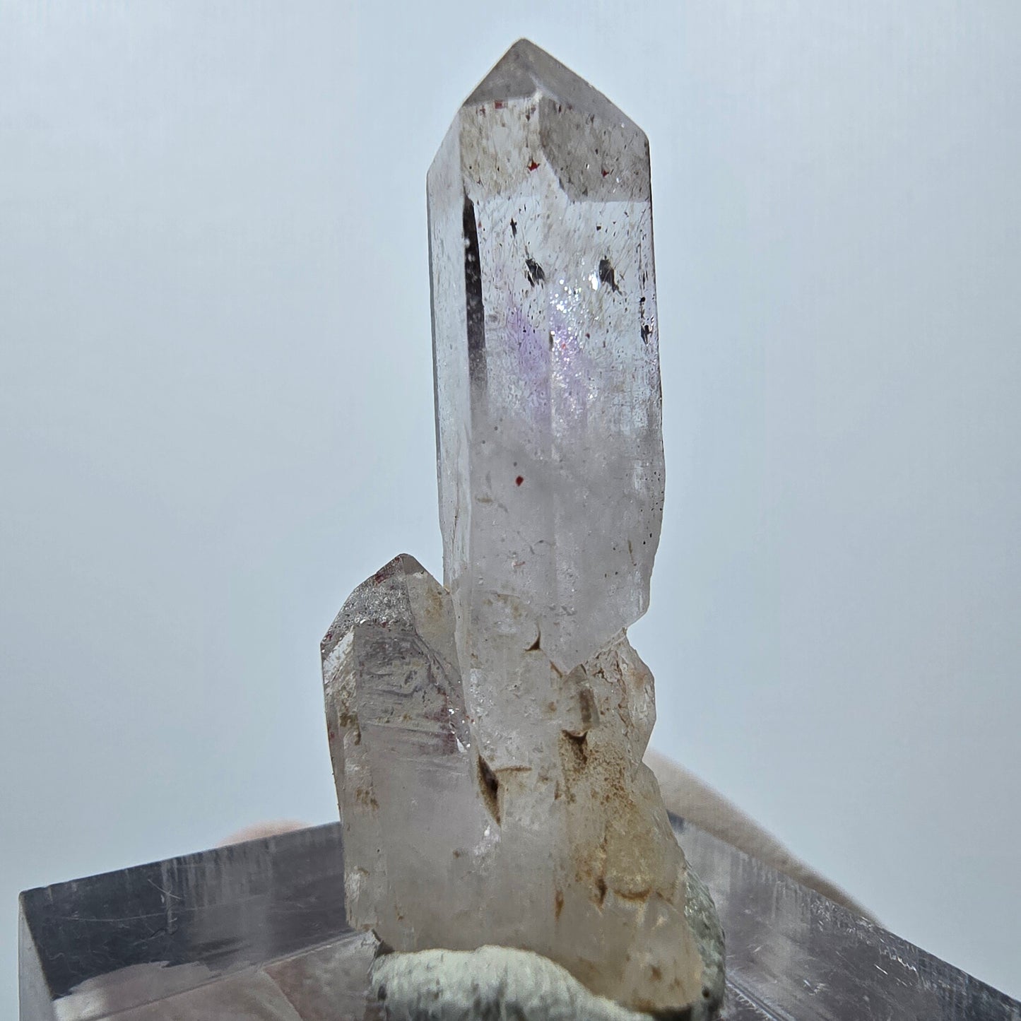 Pointe d'améthyste fantôme de Goboboseb, Namibie, 35 x 12 x 9 mm