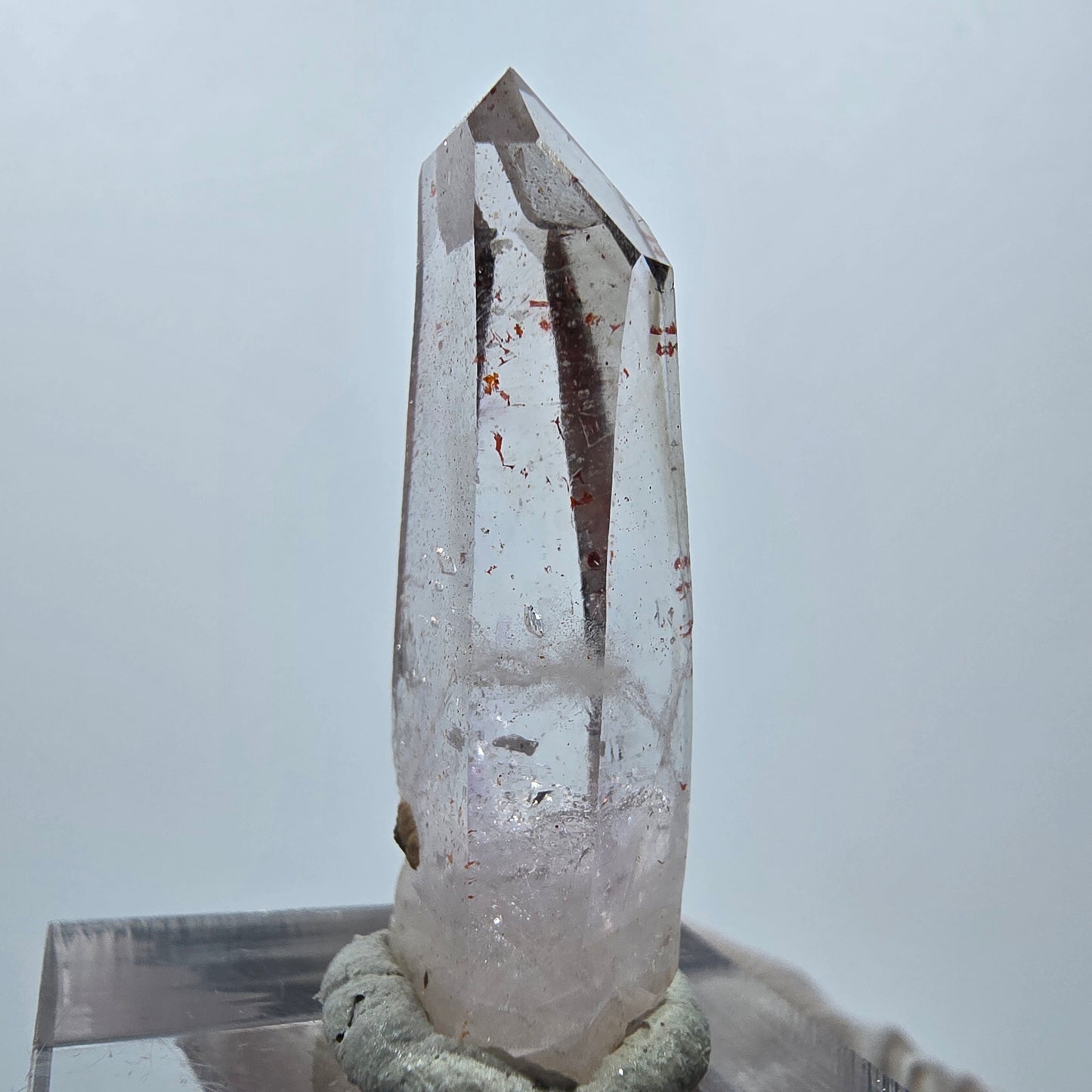 Améthyste fantôme avec hématite Goboboseb, Namibie 34 x 13 x 8 mm