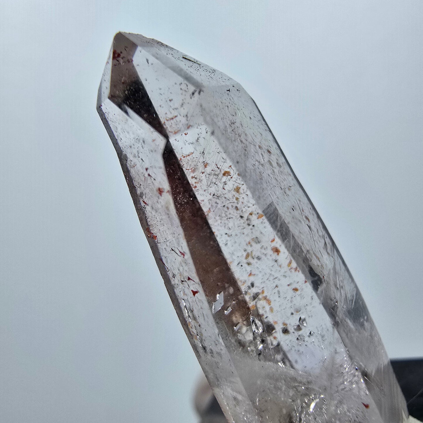 Améthyste fantôme avec hématite Goboboseb, Namibie 34 x 13 x 8 mm