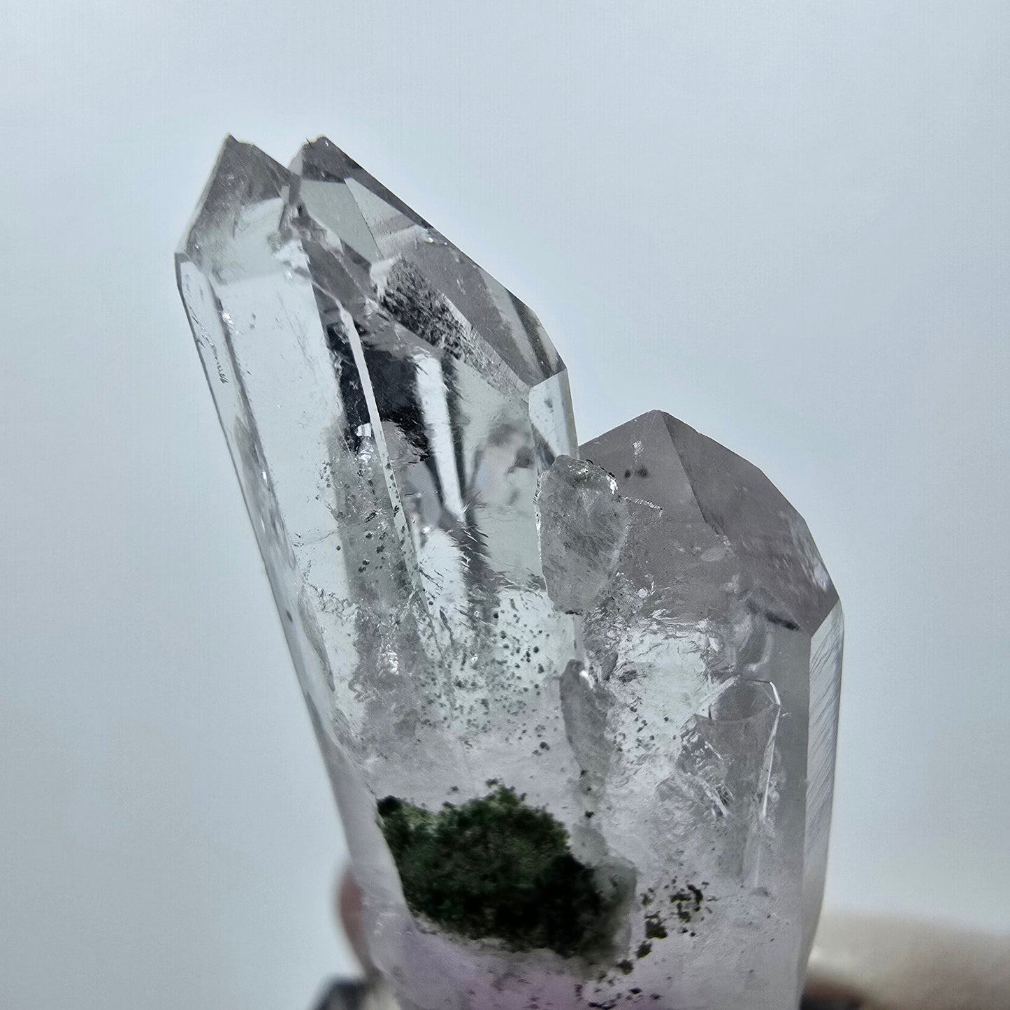 Améthyste fantôme avec hématite, mine Streep, Goboboseb, Namibie, 44 x 16 x 10 mm