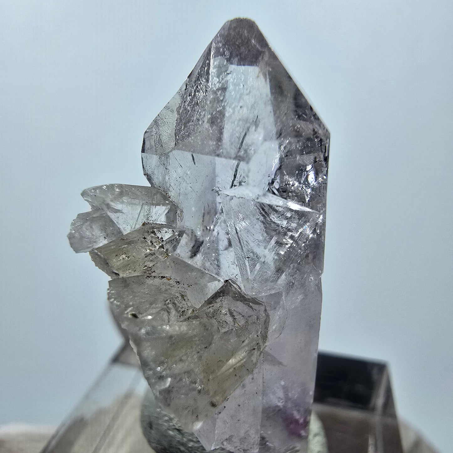 Pointe d'améthyste fantôme de Goboboseb, Namibie, 33 x 17 x 11 mm