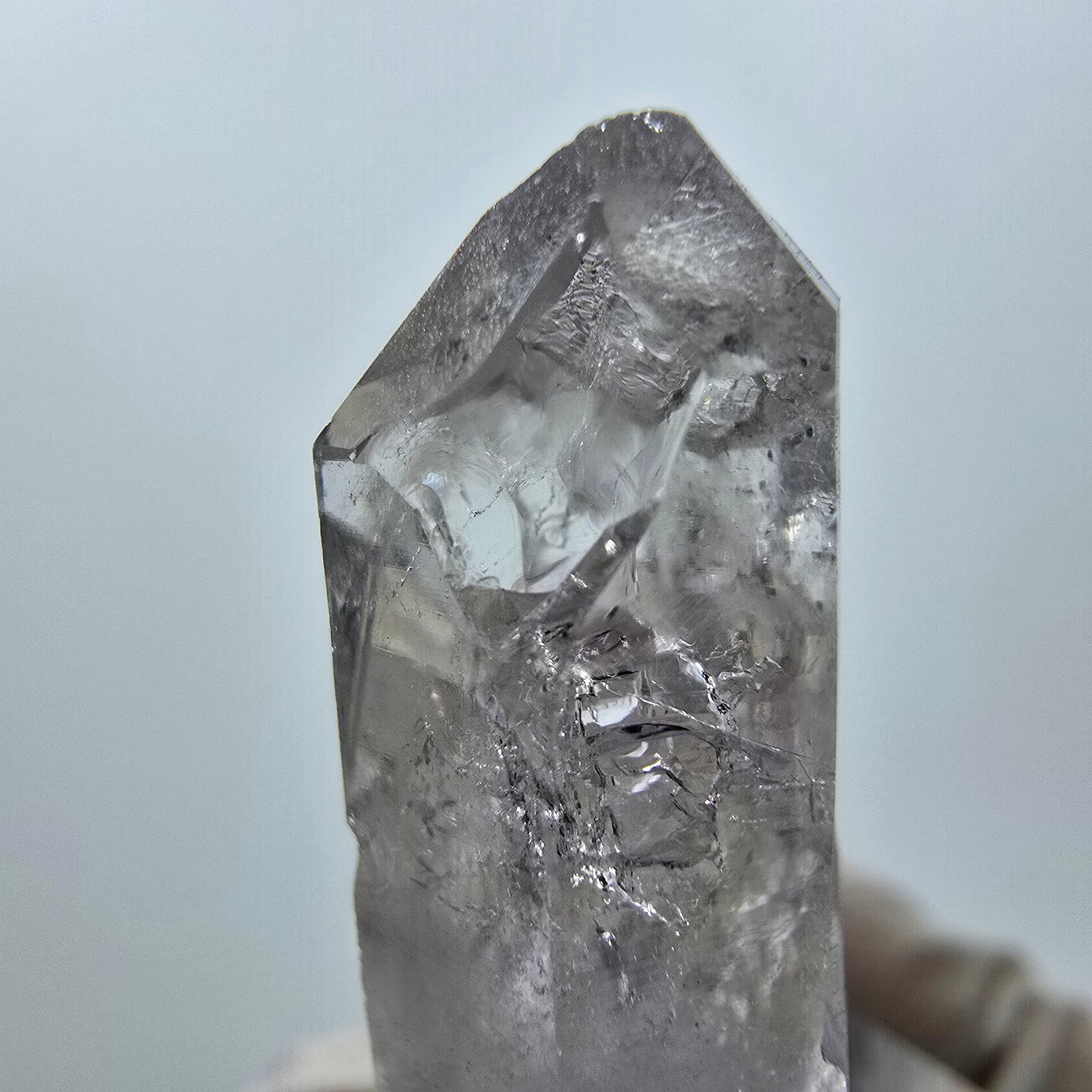 Pointe d'améthyste fantôme de Goboboseb, Namibie, 33 x 17 x 11 mm