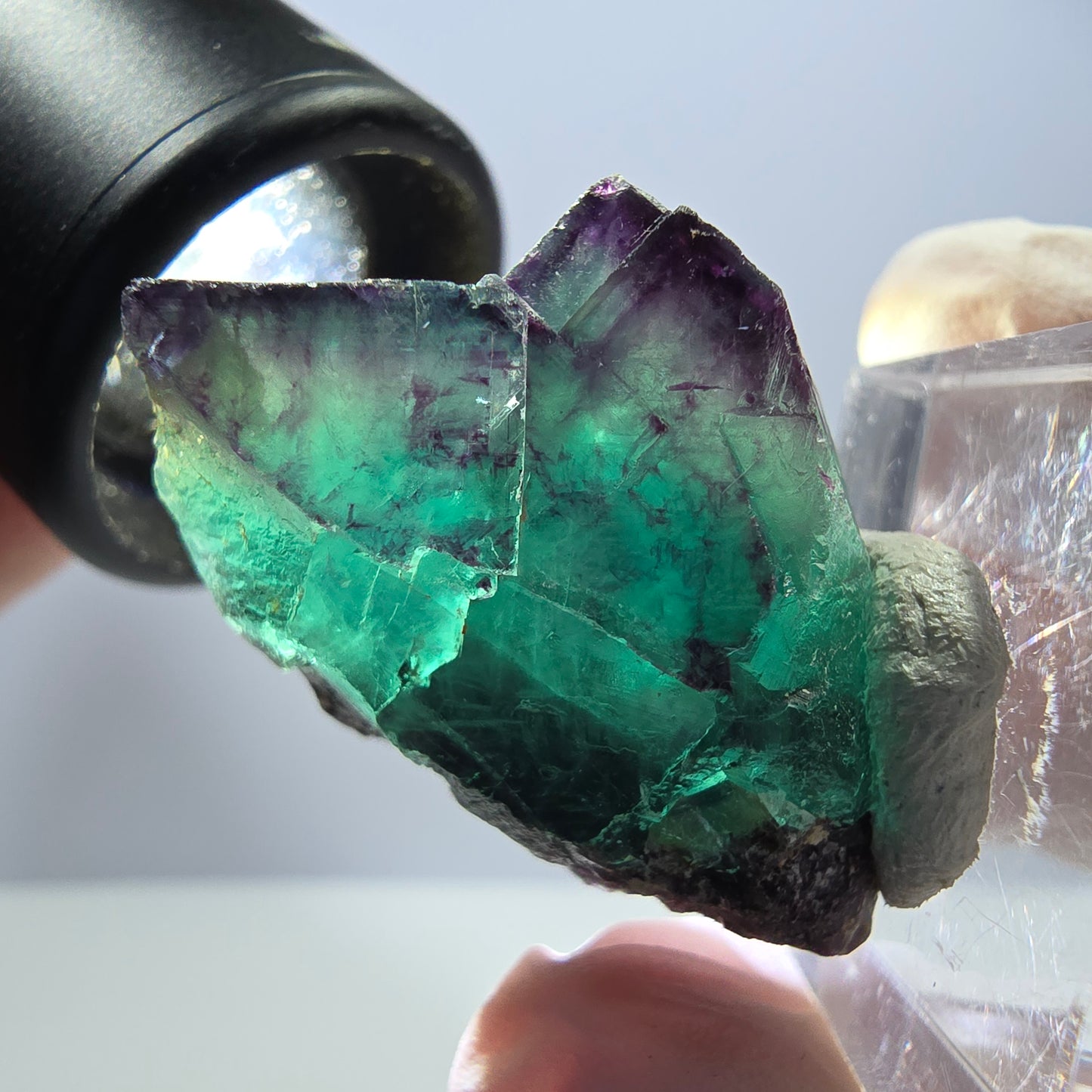 Rare spécimen de cube de fluorite, vert-violet, Okorusu, Namibie, 36 x 26 x 24 mm
