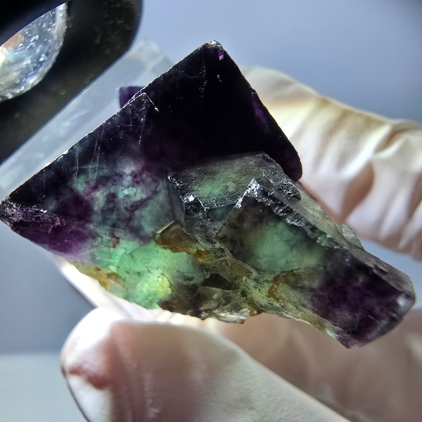 Spécimen rare de cube de fluorite, vert violet, Okorusu, Namibie, 40 x 25 x 18 mm