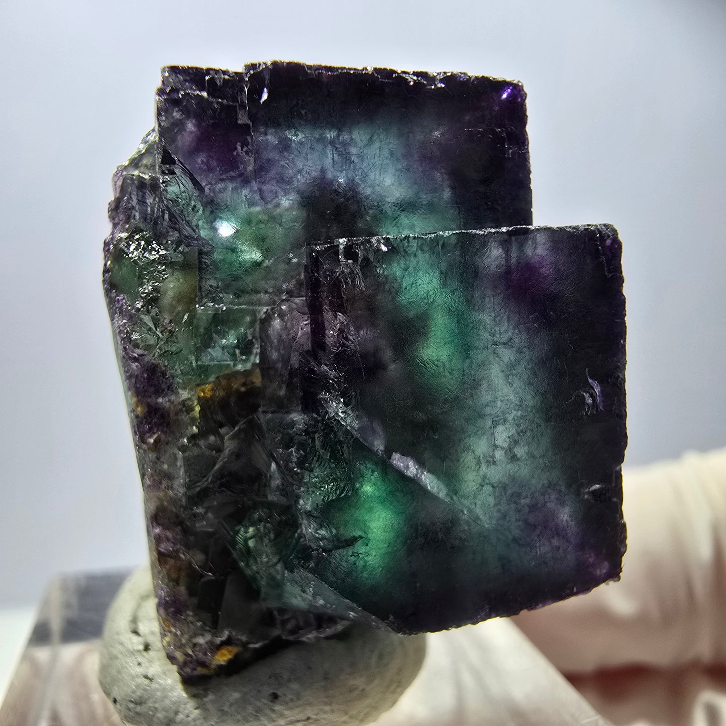 Spécimen rare de cube de fluorite, vert violet, Okorusu, Namibie, 29 x 25 x 21 mm
