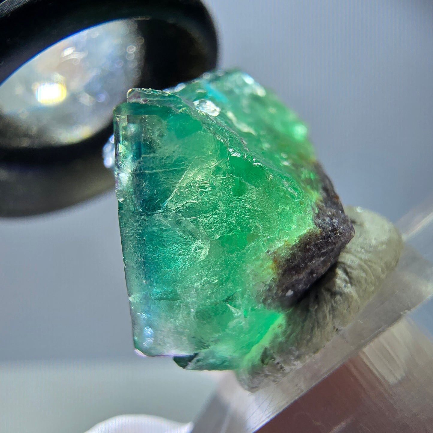 Rare spécimen de cube de fluorite, vert-violet, Okorusu, Namibie, 37 x 21 x 18 mm