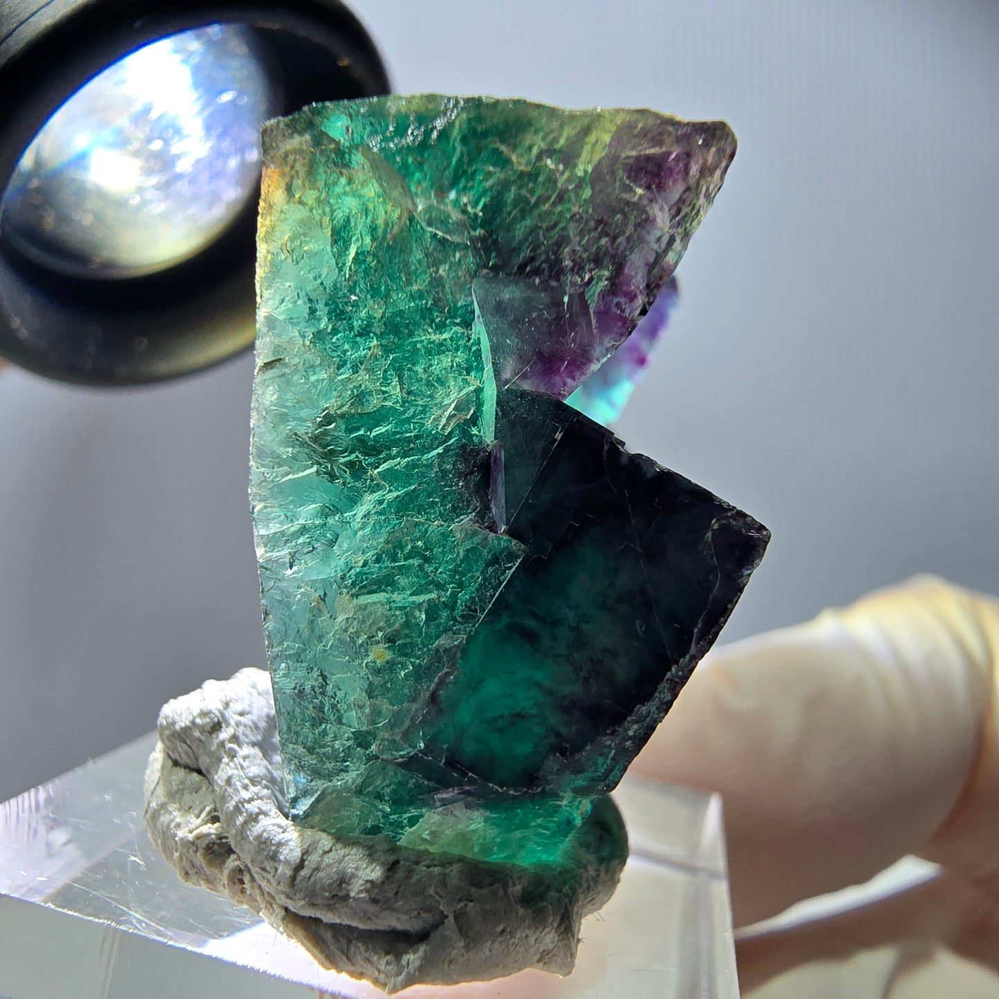 Spécimen rare de cube de fluorite, vert violet, Okorusu, Namibie, 40 x 31 x 17 mm