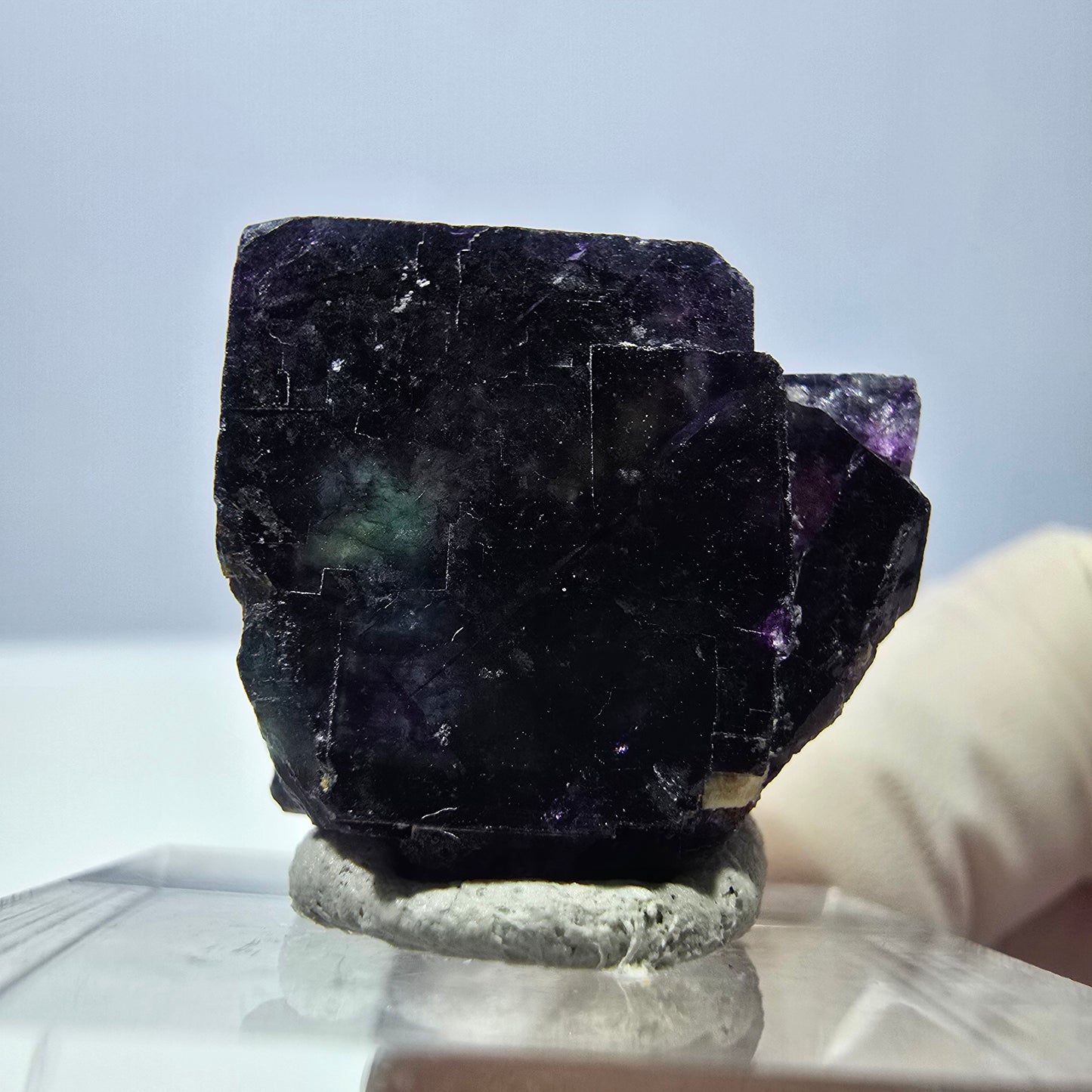 Spécimen de cube de fluorite fantôme, parqueté vert violet Okorusu, Namibie 22*20*17 mm