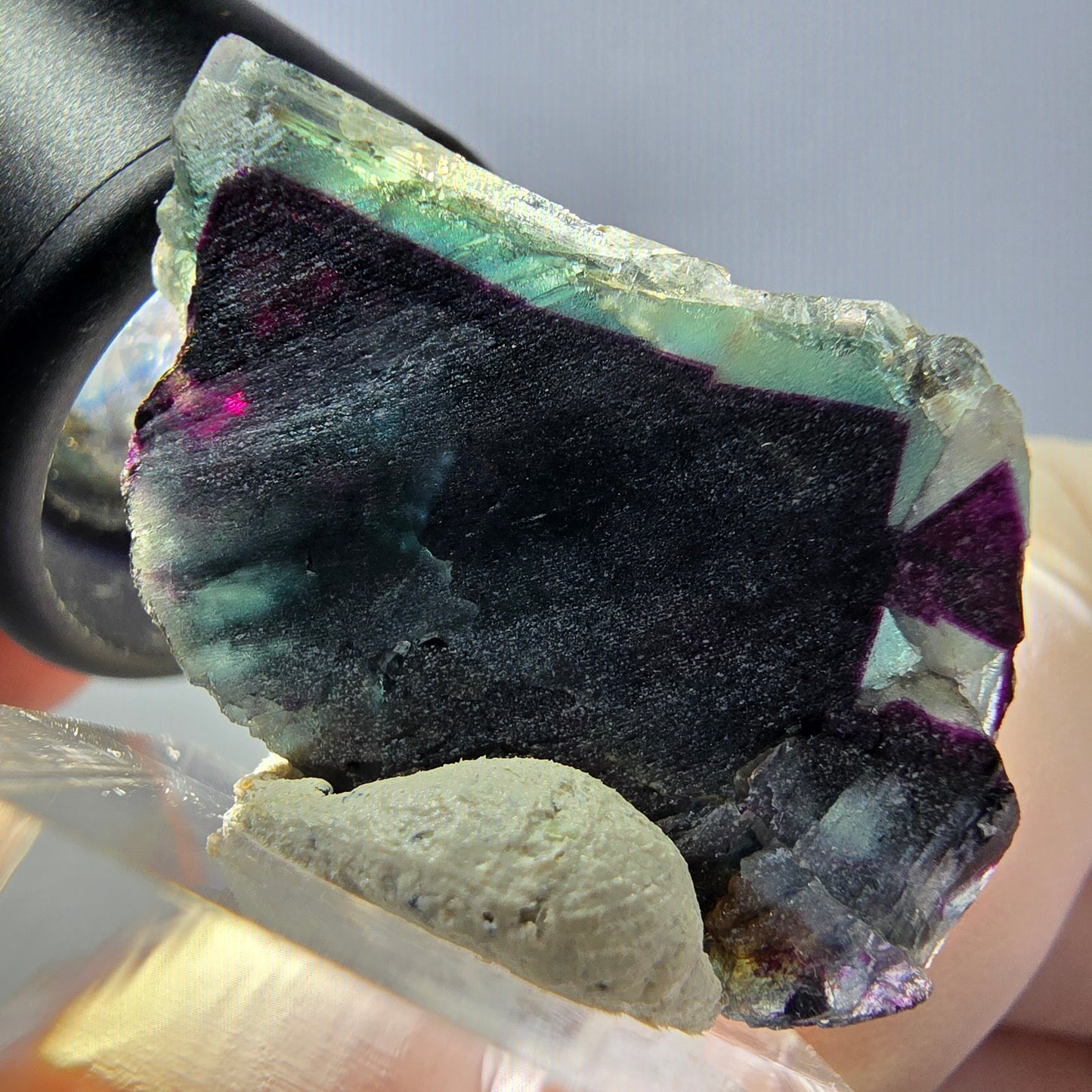 Spécimen de cube de fluorite fantôme, parqueté vert violet Okorusu, Namibie 35*22*15 mm