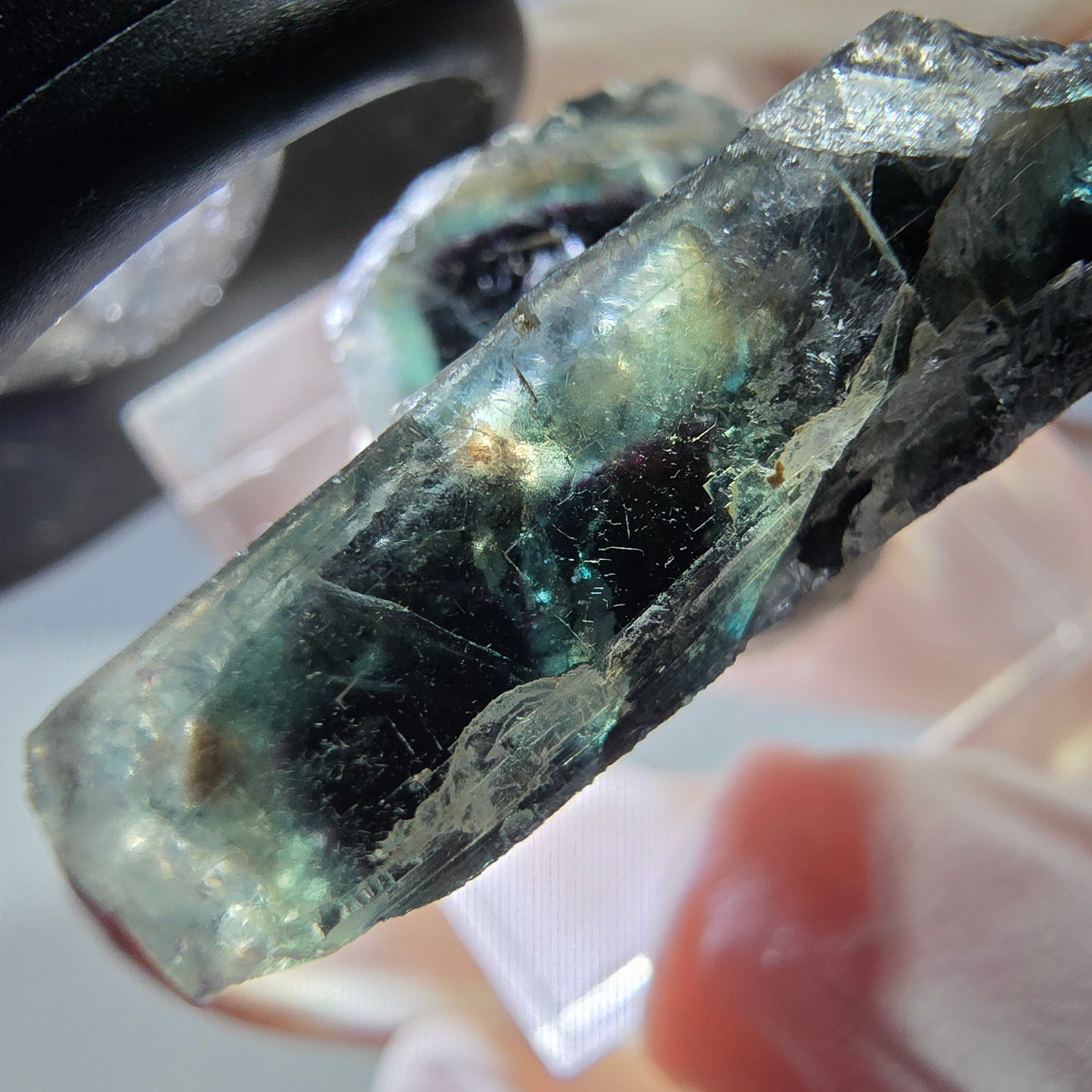 Spécimen de cube de fluorite fantôme, parqueté vert violet Okorusu, Namibie 35*22*15 mm