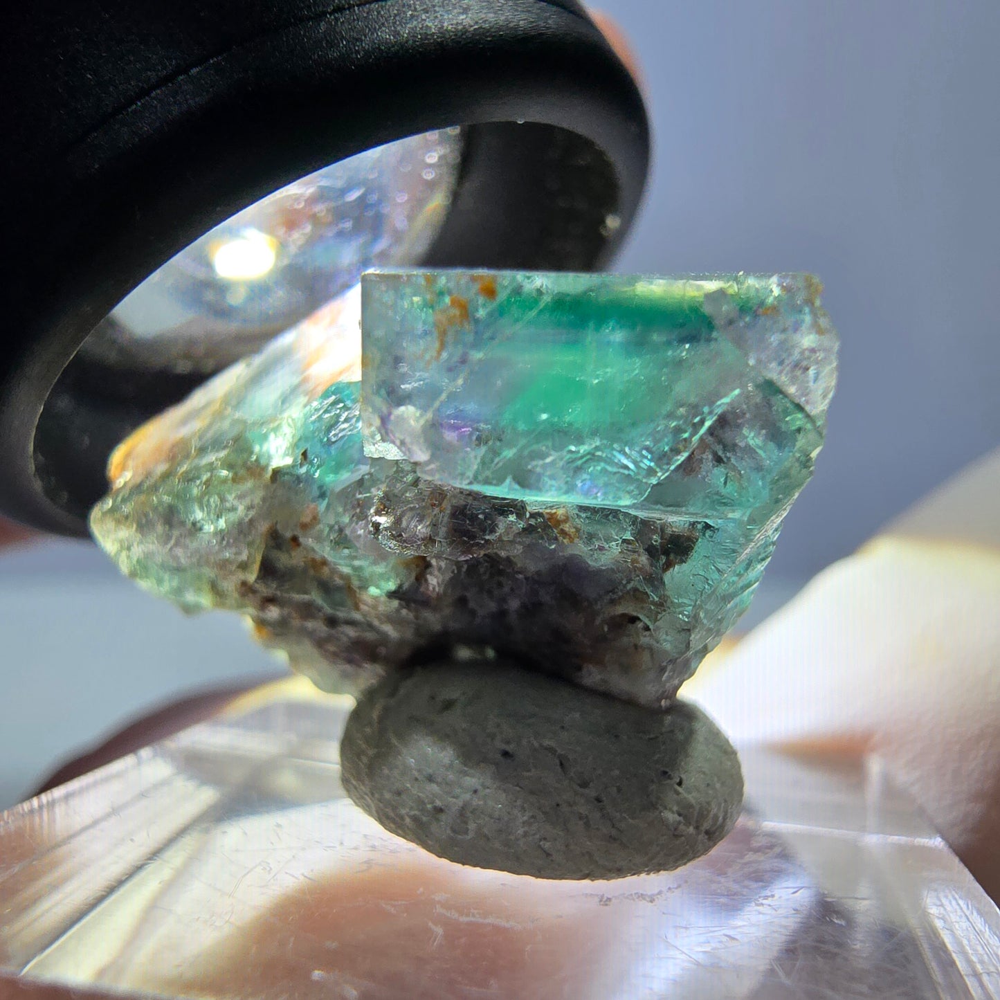 Spécimen de cube de fluorite fantôme, parqueté vert violet Okorusu, Namibie 25*24*16 mm