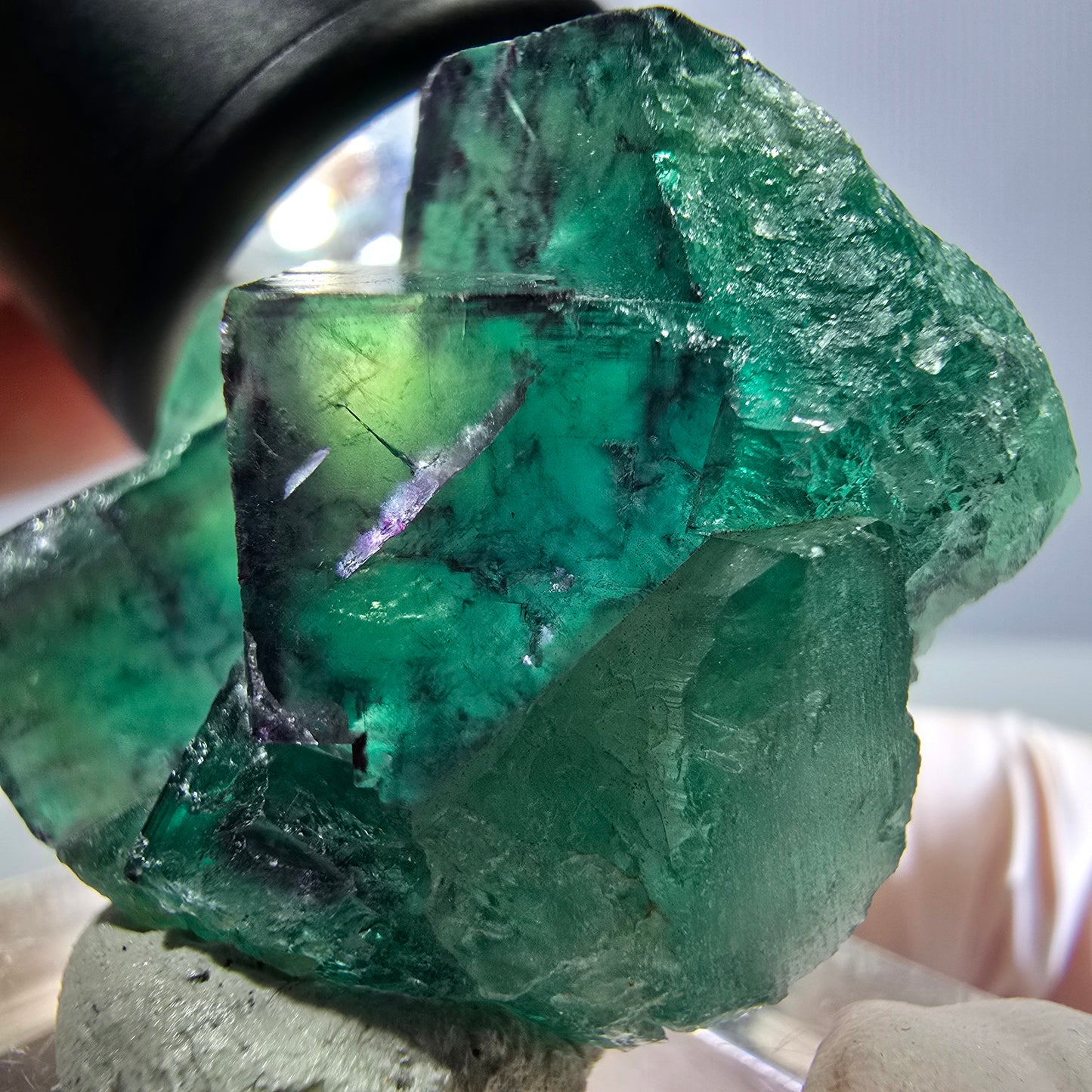 Spécimen de cube de fluorite fantôme, parqueté vert violet Okorusu, Namibie 32 x 30 x 20 mm