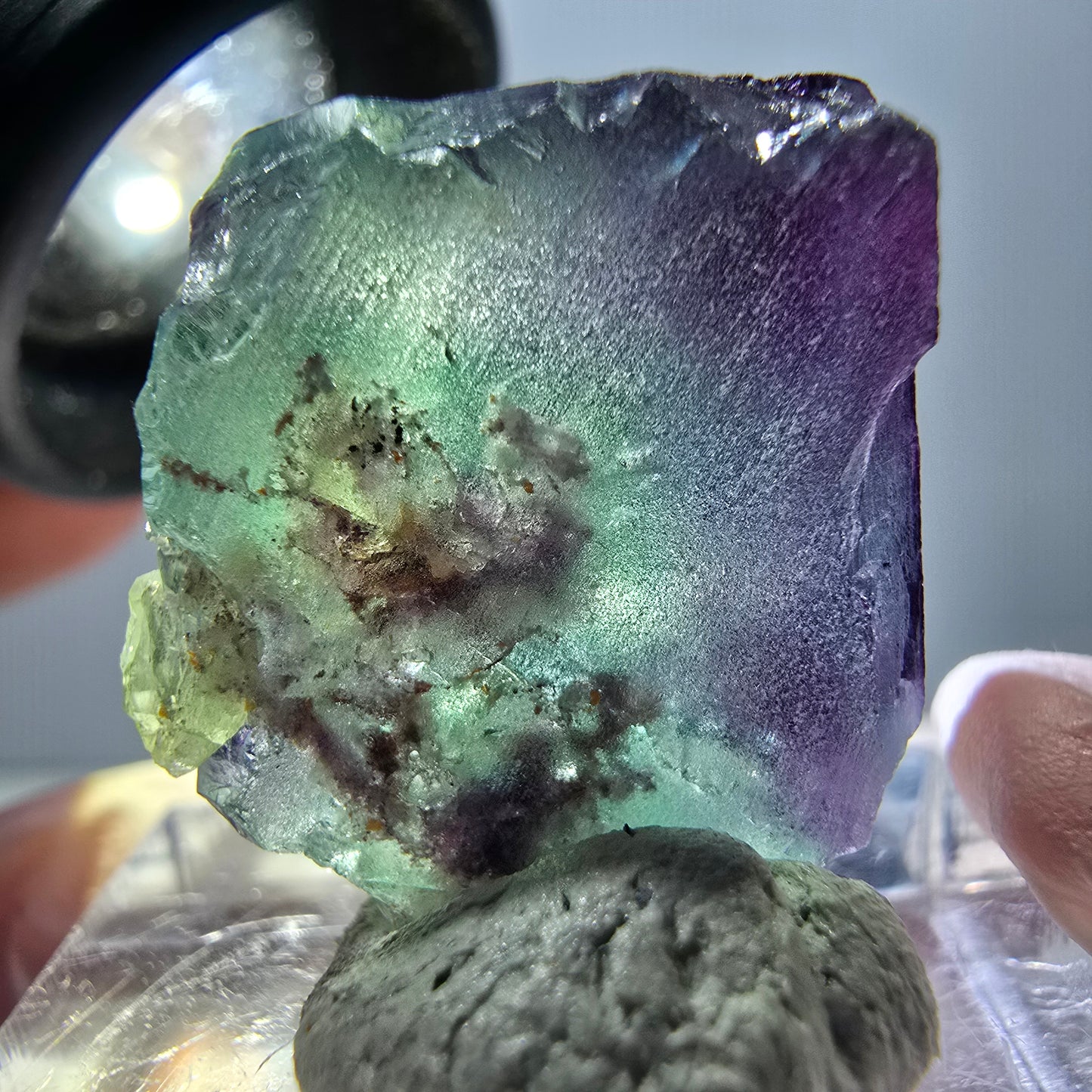Spécimen de cube de fluorite fantôme, parqueté vert violet Okorusu, Namibie 22*20*11mm