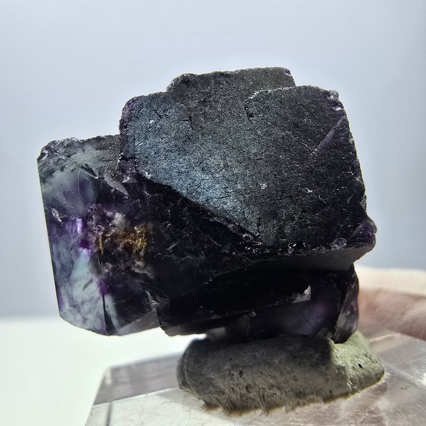 Spécimen de cube de fluorite fantôme, parqueté vert violet Okorusu, Namibie 27*23*17 mm