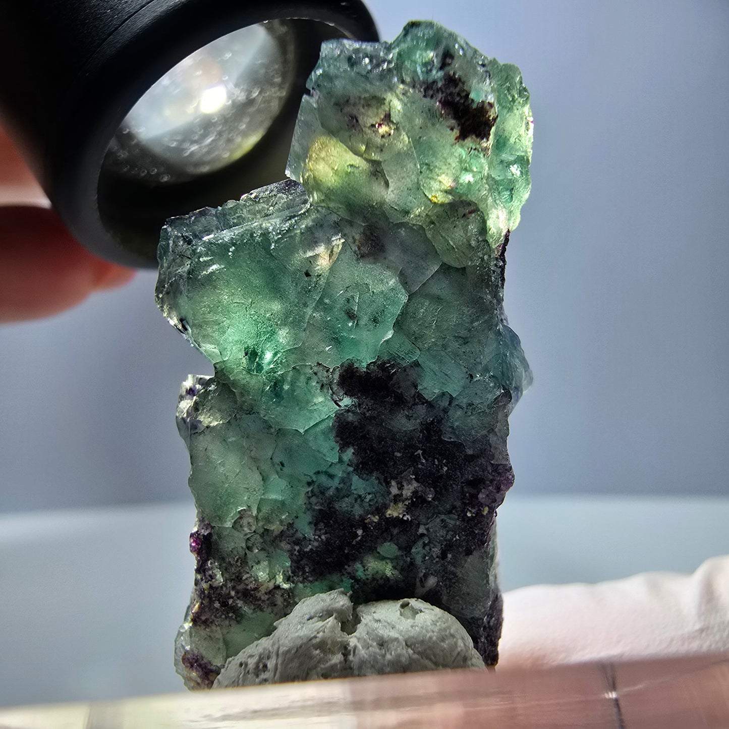 Spécimen de cube de fluorite fantôme, parqueté vert violet Okorusu, Namibie 37*22*13 mm