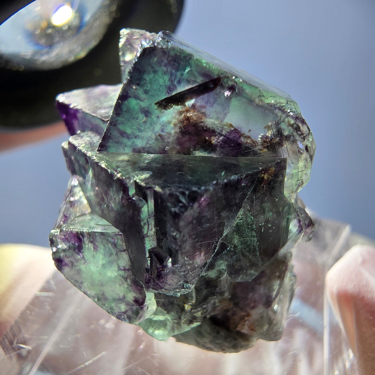 Spécimen de cube de fluorite fantôme, parqueté vert violet Okorusu, Namibie 28*21*15 mm