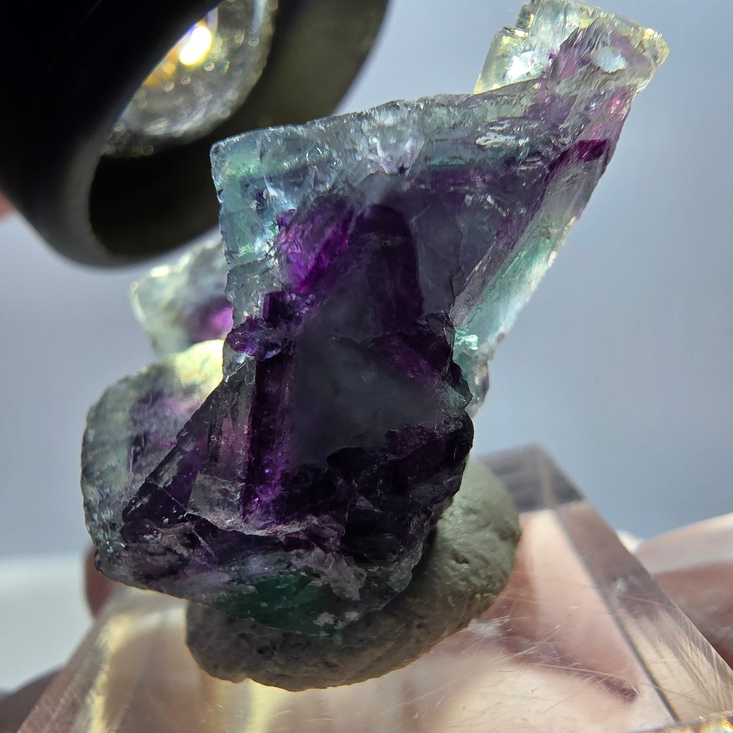 Spécimen de cube de fluorite fantôme, parqueté vert violet Okorusu, Namibie 32*28*17 mm
