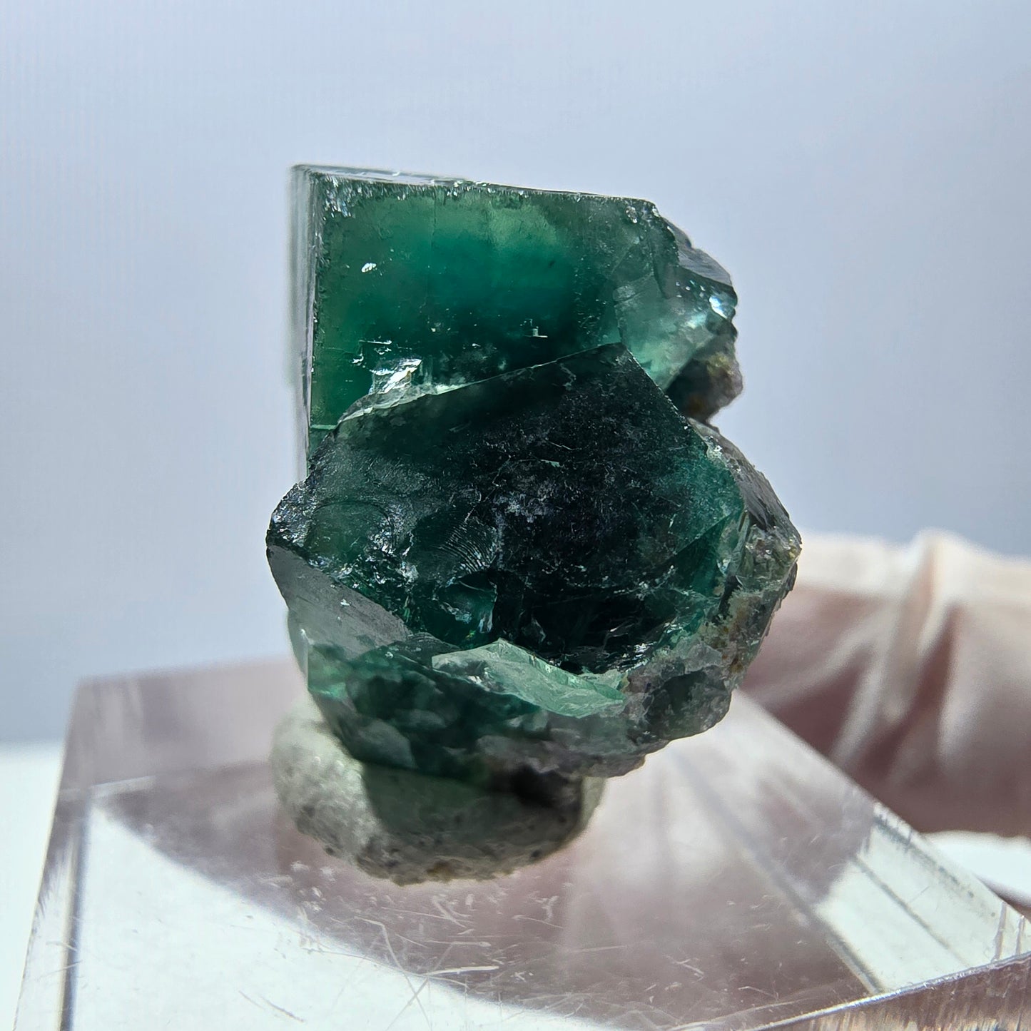 Spécimen de cube de fluorite fantôme, vert violet, Okorusu, Namibie, 27 x 22 x 15 mm
