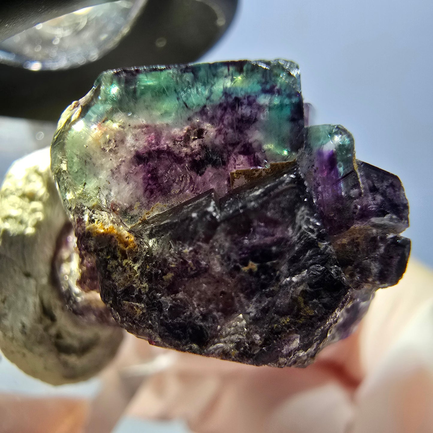 Spécimen de cube de fluorite fantôme, parqueté vert violet Okorusu, Namibie 34*24*19 mm