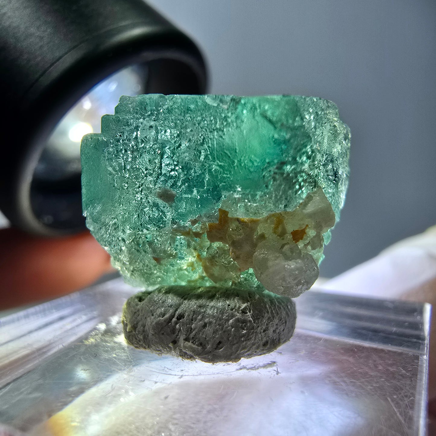 Klarer Phantom Fluorit Würfel parkettiert, grün Okorusu, Namibia 15*14*14mm