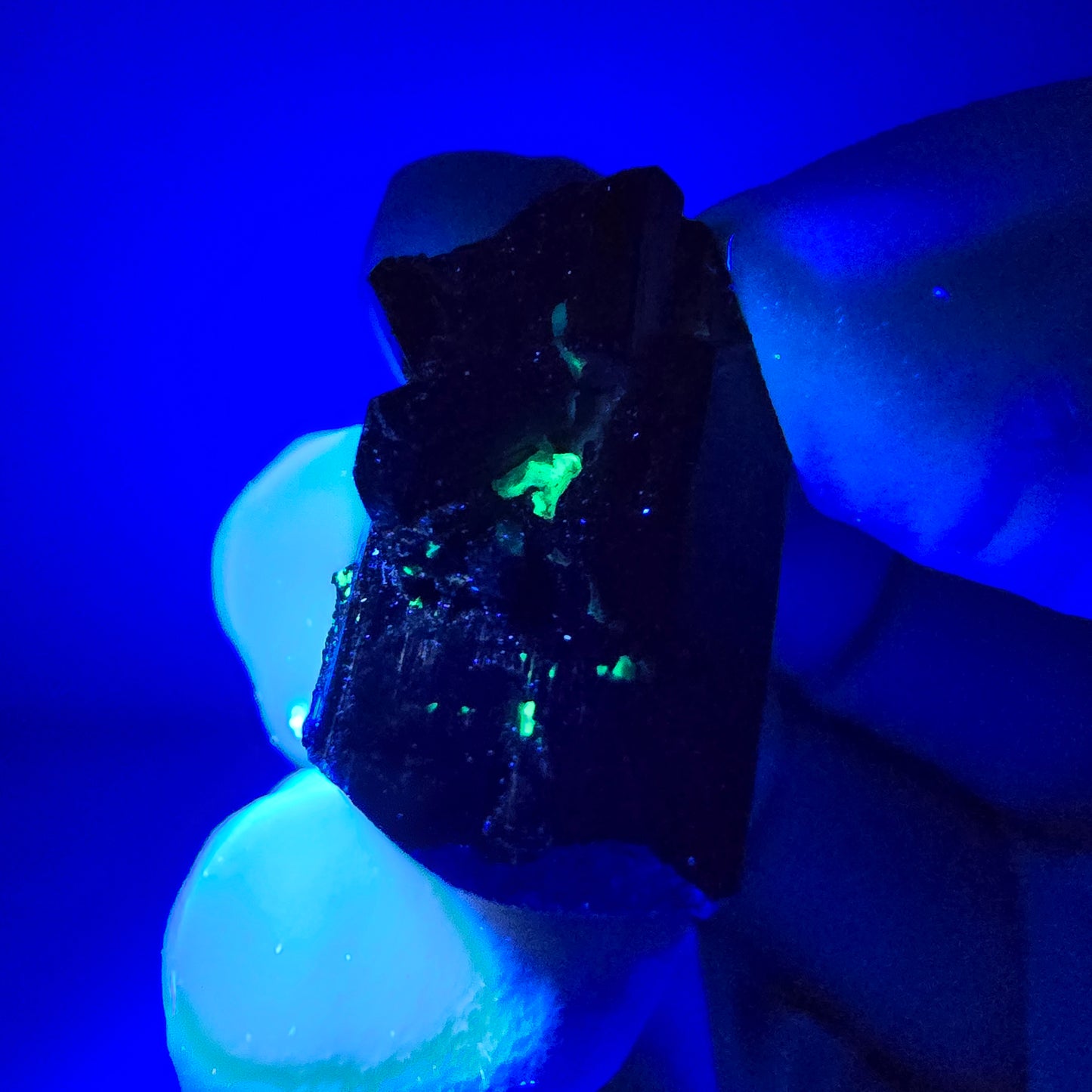 Symm. Schörl Turmalin Hyalit Opal Stufe Erongo, Namibia 23*14*13mm Sammlung