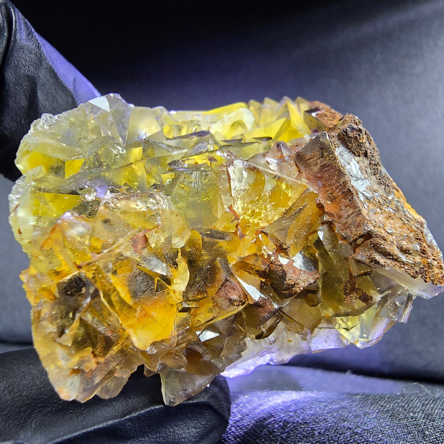 Seltene Honey Pocket Phantom Fluorit Stufe gelb grün 42*33*20mm Okorusu, Namibia