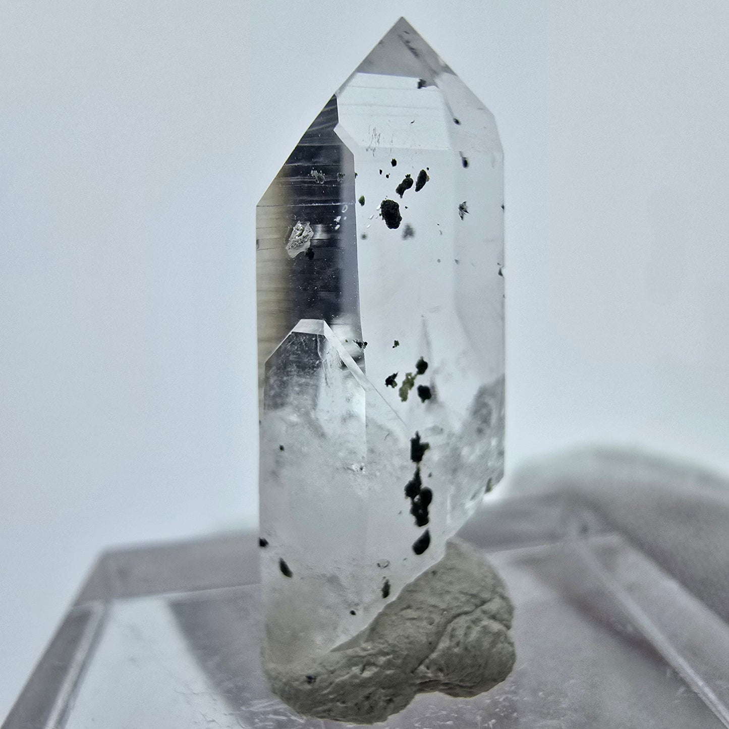 Klarer Phantom Hämatit Quarz Kristall Streep Mine, Goboboseb, Namibia 26*12*10mm