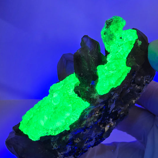 Spécimen rare d'opale hyalite, de quartz fumé et de tourmaline Schorl, Erongo, Namibie, 83 x 54 x 39 mm