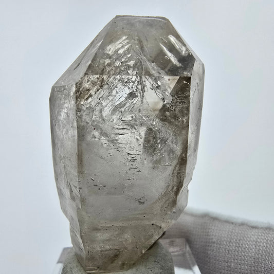 Enhydro Phantom Rauchquarz Doppelender 1x Blase Goboboseb, Namibia 47*26*22mm