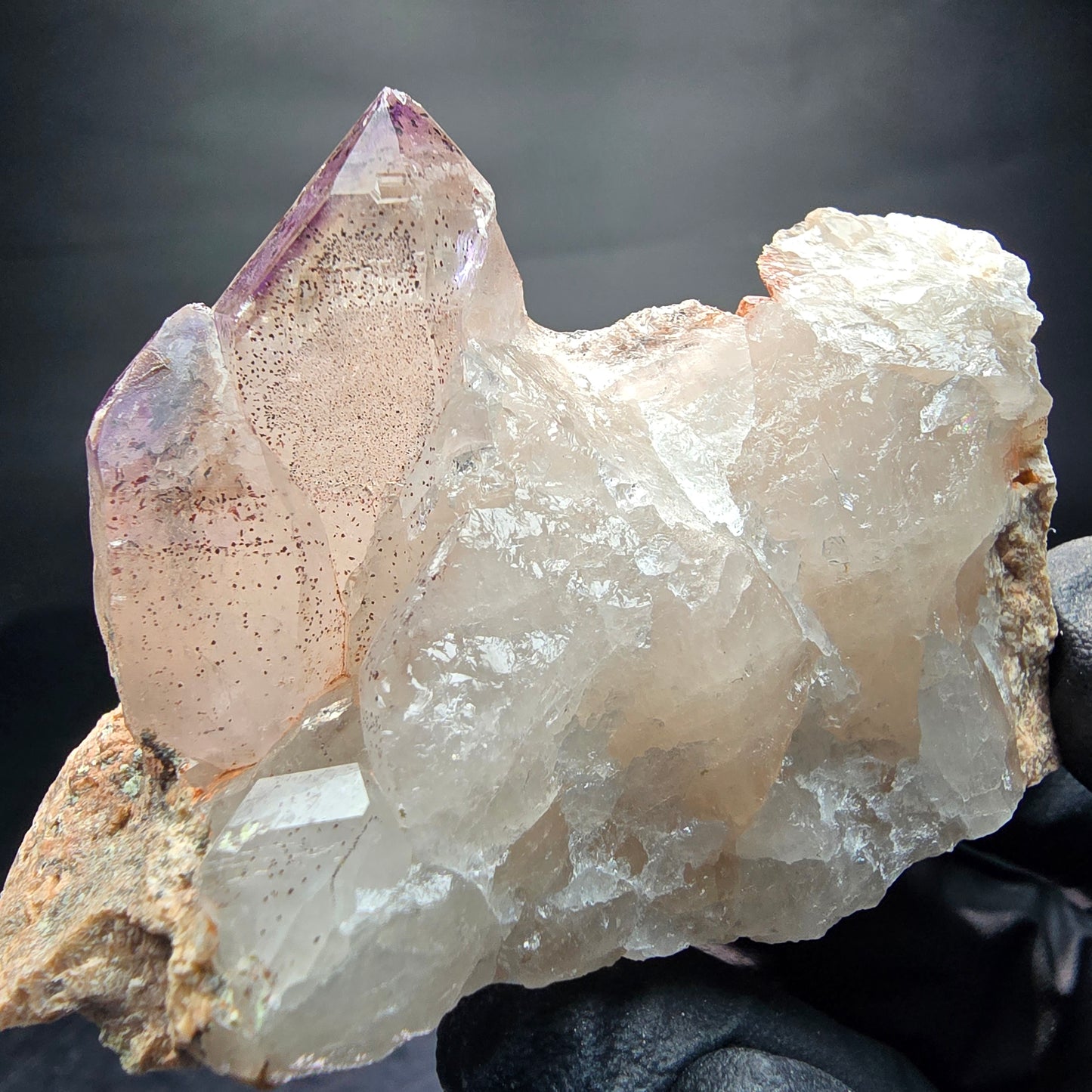 Klare Phantom Amethyst Stufe lila weiß Brandberg, Namibia 67*50*42mm Sammlung