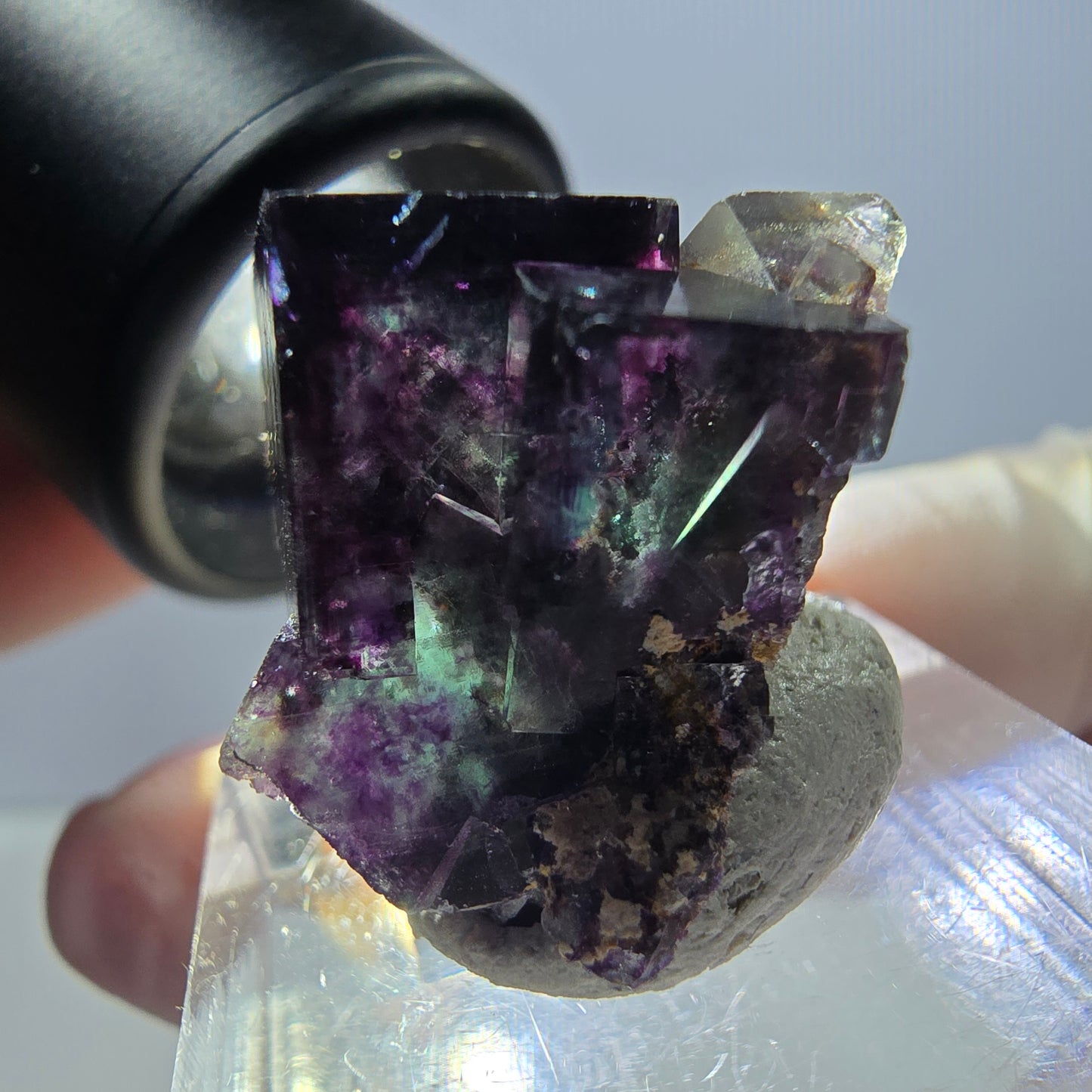 Spécimen de cube de fluorite fantôme, parqueté vert violet Okorusu, Namibie 20 x 20 x 16 mm