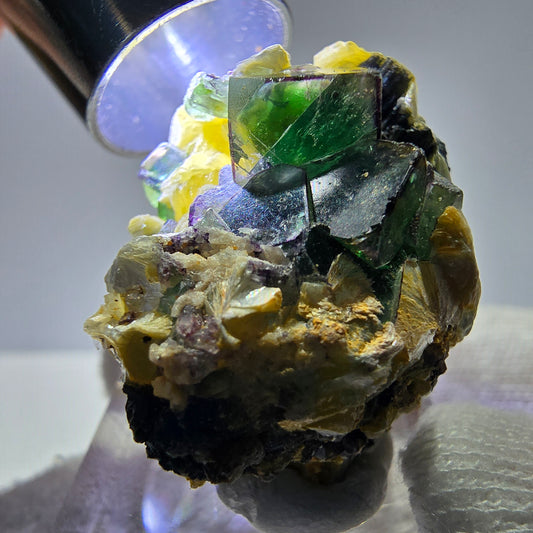 Phantom Fluorit Würfel Muskovit Schörl Turmalin Stufe Erongo, Namibia 30*28*23mm