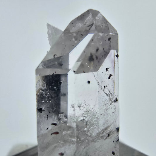 Harlekin Phantom Quarz Kristall Streep Mine, Goboboseb, Namibia 28*14*13mm