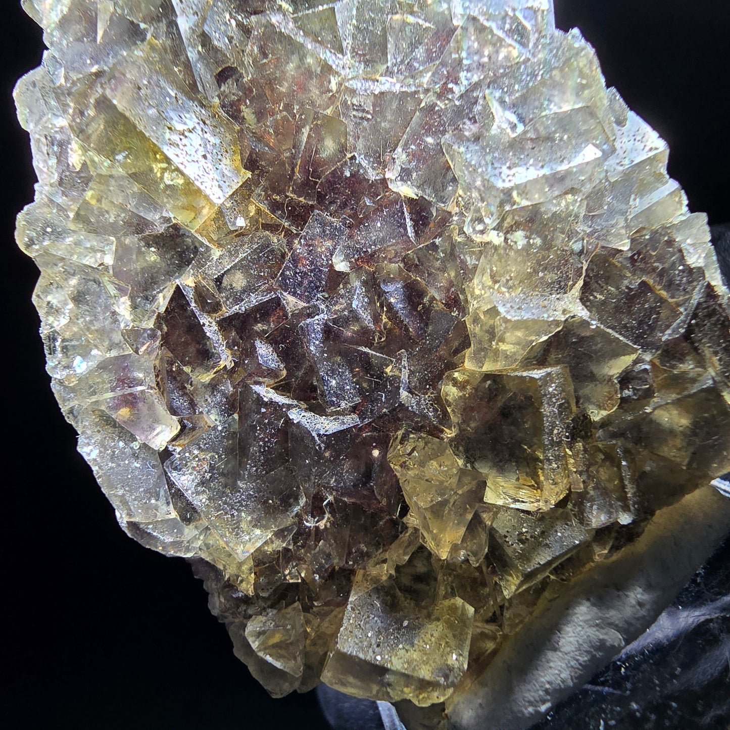 Honey Pocket Phantom Fluorit Stufe gelb lila Okorusu Namibia 49*37*11mm Sammlung