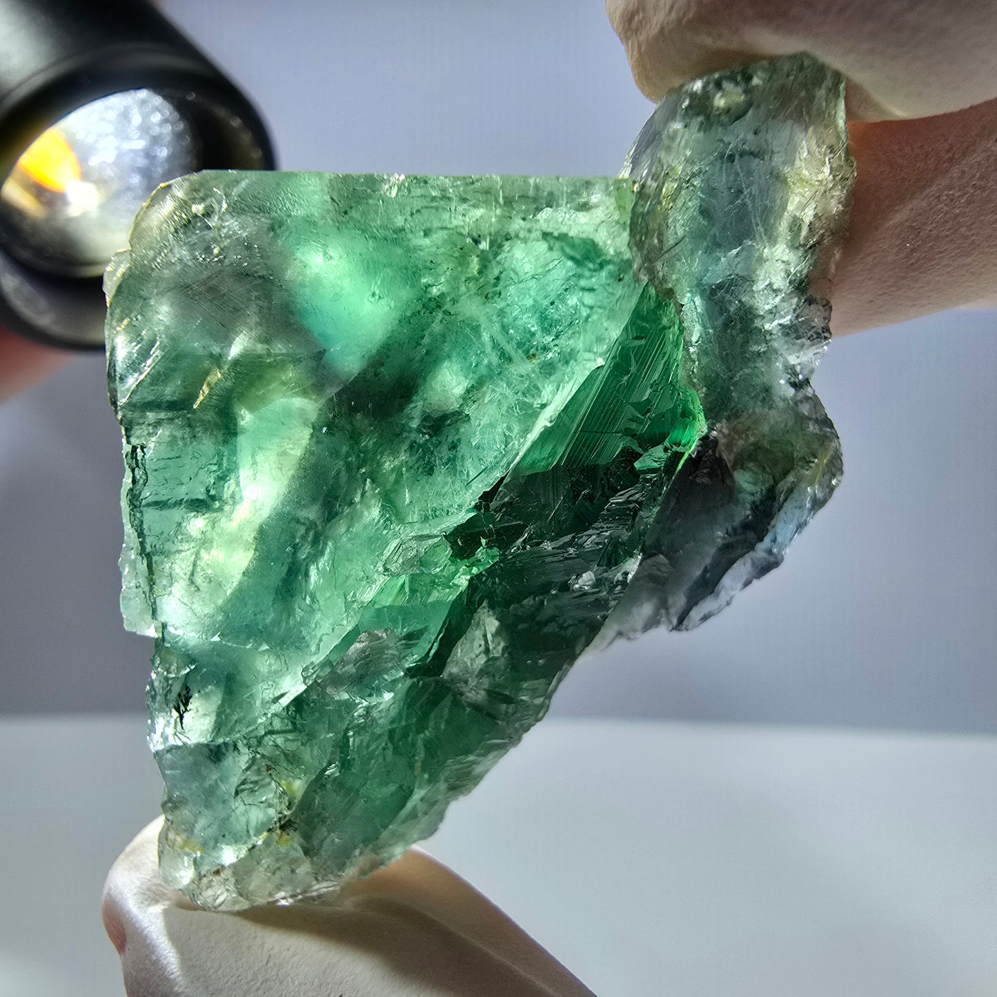 Spécimen de cube de fluorite fantôme transparente, vert parqueté, Okorusu, Namibie, 48 x 38 x 23 mm