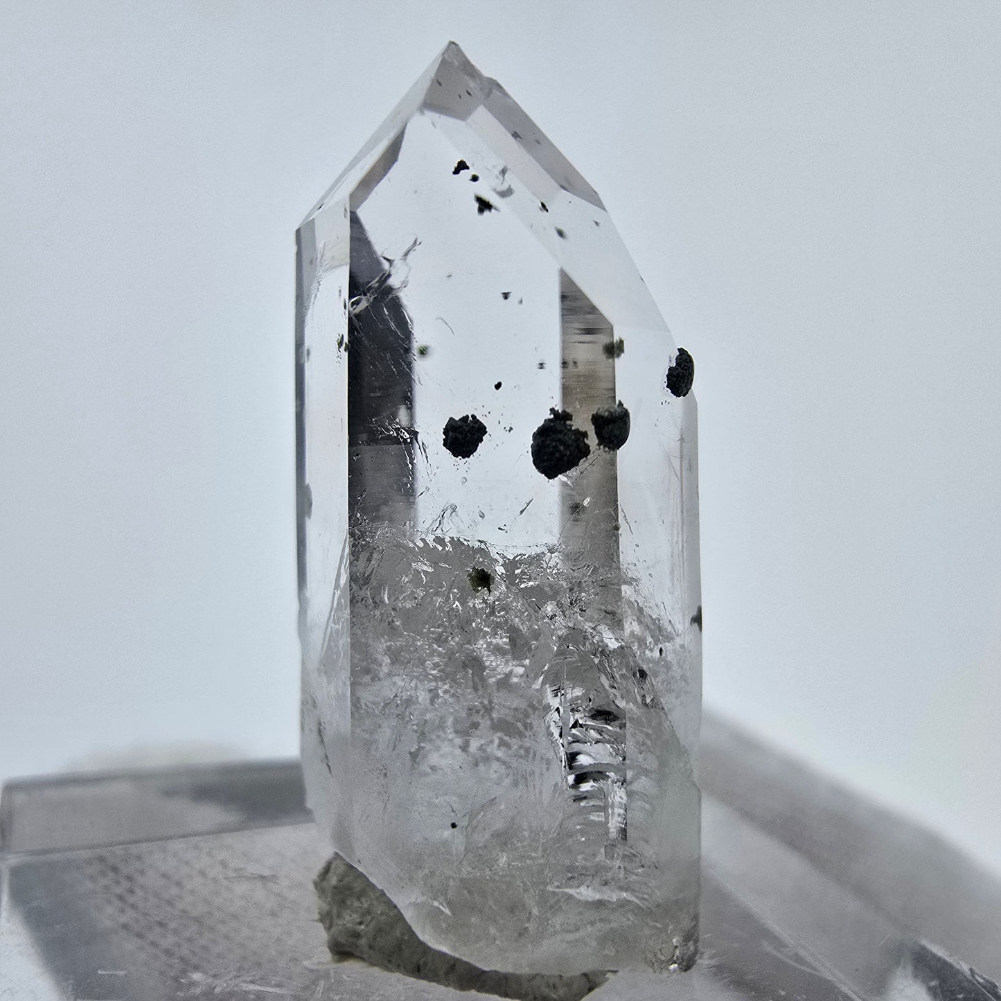 Klarer Phantom Hämatit Quarz Kristall Streep Mine, Goboboseb, Namibia 28*11*10mm