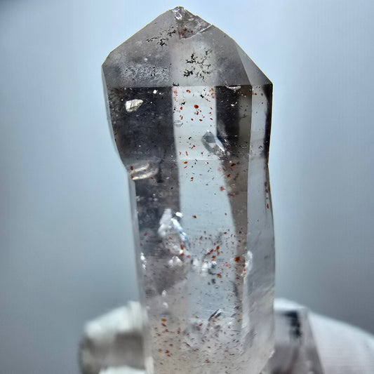 Rare cristal de quartz fumé fantôme de Goboboseb, Namibie, sceptre de fer, 42 x 15 x 14 mm