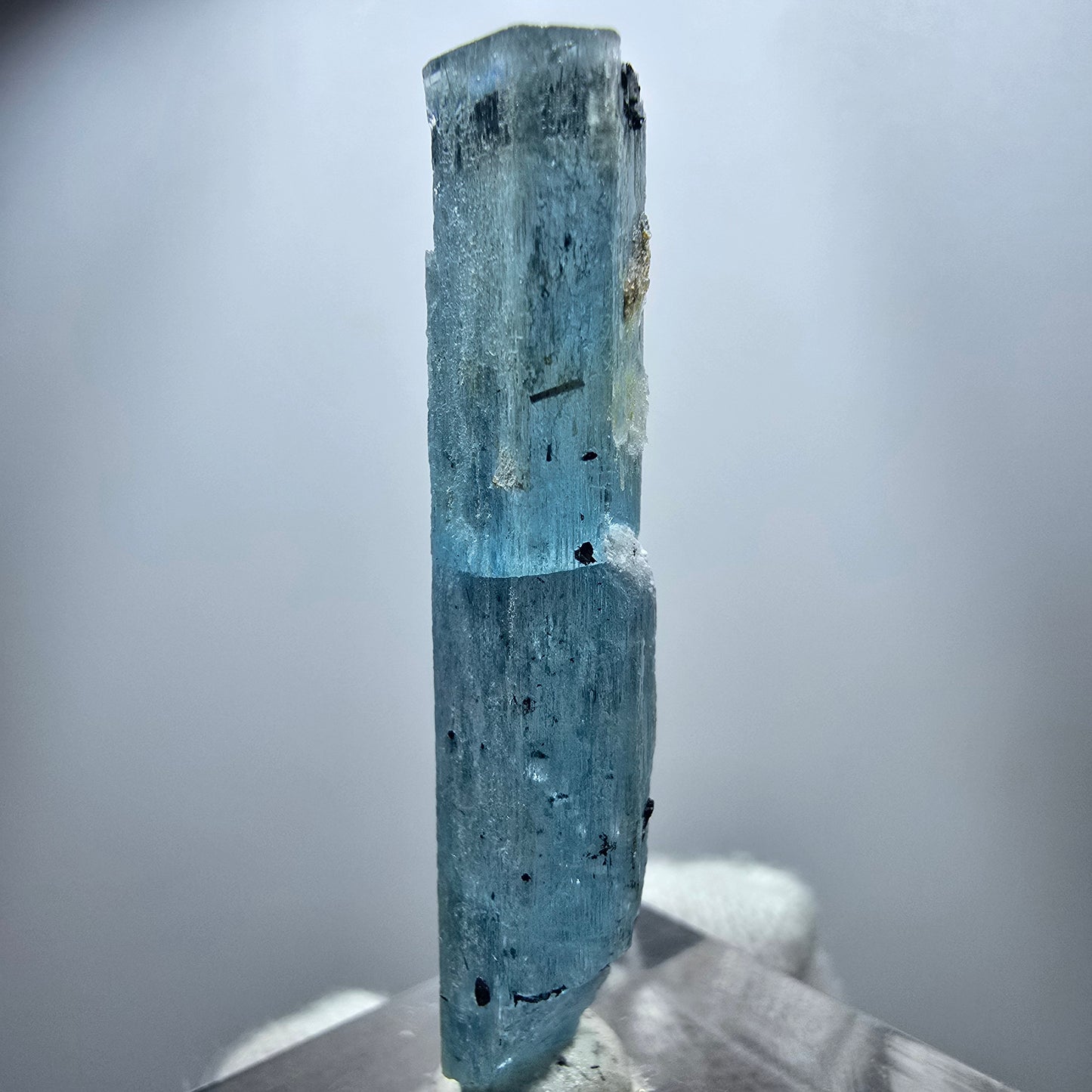 Seltener Aquamarin X mit Hyalit, Schörl Turmalin Erongo, Namibia 45*10*7mm
