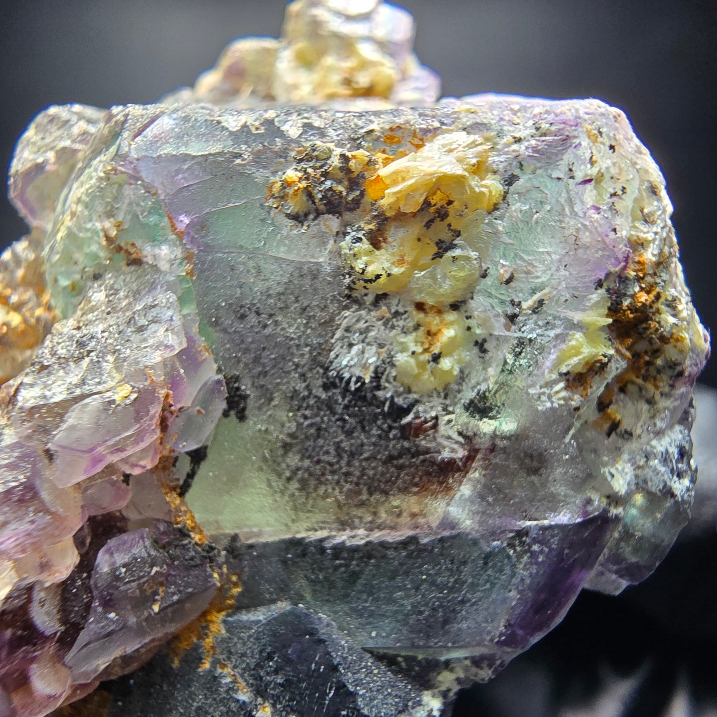 Zonare Phantom Fluorite vert violet marron cube étape Erongo namibie 53*30*32mm
