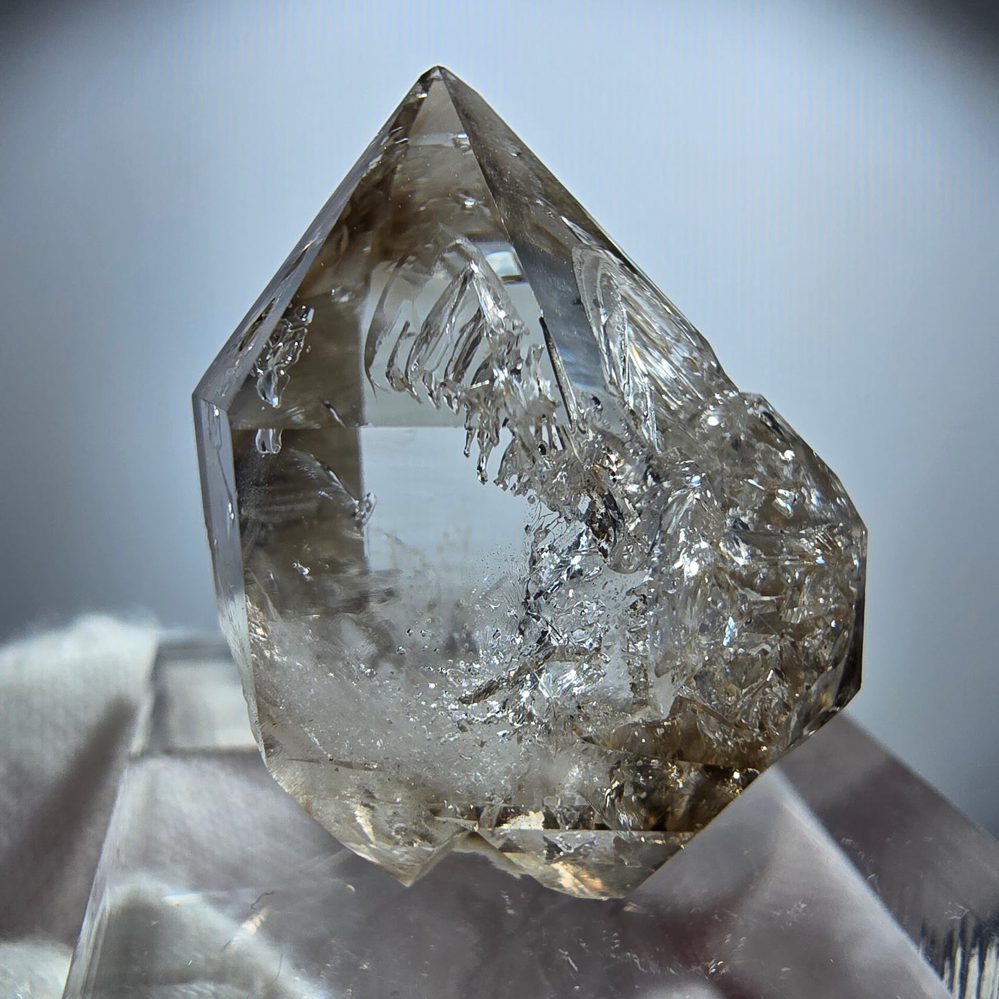 Enhydro Phantom Rauchquarz Fenster DT Zepter Goboboseb, Namibia 25*20*14mm