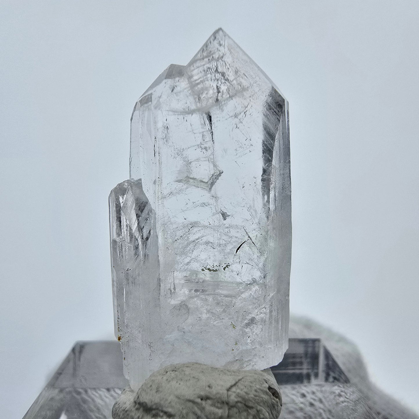 Klare Lemurian Quarz Spitze Streep Mine, Goboboseb, Namibia 31*15*5mm